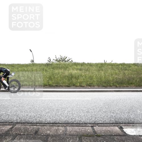 21.06.2026 - 29. Vierlanden-Triathlon H.Heesch http://msf.ph/oto/9896816 21.06.2026 10:11:17 Radfahren 261, 325, 440 meine-sportfotos.de