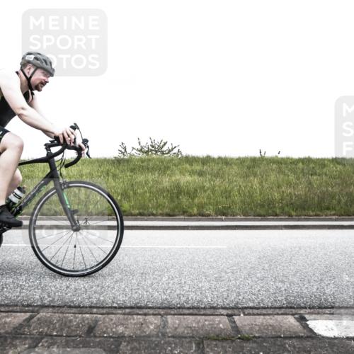 21.06.2026 - 29. Vierlanden-Triathlon H.Heesch http://msf.ph/oto/9896819 21.06.2026 10:11:26 Radfahren 139, 296, 325, 338 meine-sportfotos.de