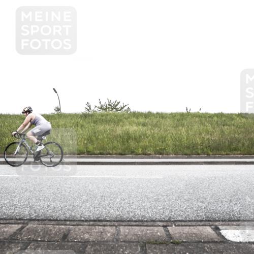 21.06.2026 - 29. Vierlanden-Triathlon H.Heesch http://msf.ph/oto/9896825 21.06.2026 10:11:35 Radfahren 139, 198, 420, 437, 1353 meine-sportfotos.de