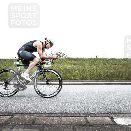 21.06.2026 - 29. Vierlanden-Triathlon H.Heesch http://msf.ph/oto/9896833 21.06.2026 10:11:39 Radfahren 100, 179, 198, 420, 437, 1353 meine-sportfotos.de