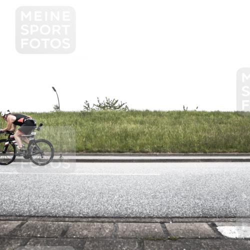 21.06.2026 - 29. Vierlanden-Triathlon H.Heesch http://msf.ph/oto/9896839 21.06.2026 10:11:45 Radfahren 100, 179, 1353 meine-sportfotos.de