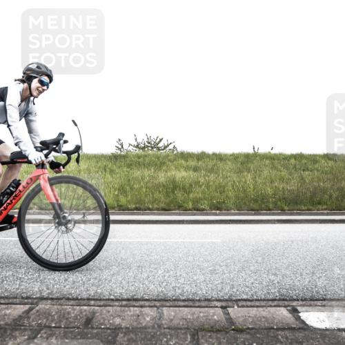 21.06.2026 - 29. Vierlanden-Triathlon H.Heesch http://msf.ph/oto/9896854 21.06.2026 10:12:03 Radfahren 115, 160, 161, 205, 248, 414 meine-sportfotos.de