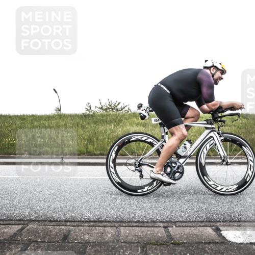 21.06.2026 - 29. Vierlanden-Triathlon H.Heesch http://msf.ph/oto/9896866 21.06.2026 10:12:13 Radfahren 39, 357, 454 meine-sportfotos.de