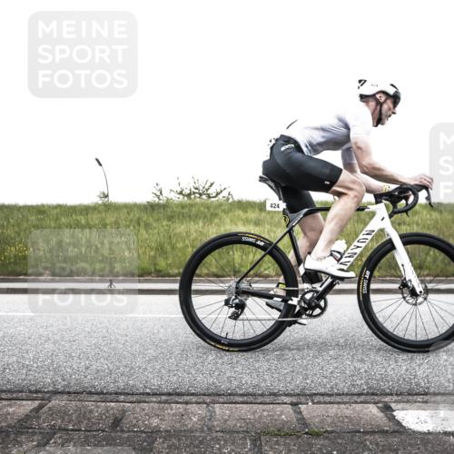 21.06.2026 - 29. Vierlanden-Triathlon H.Heesch http://msf.ph/oto/9896978 21.06.2026 10:15:08 Radfahren 71, 129, 156, 424 meine-sportfotos.de