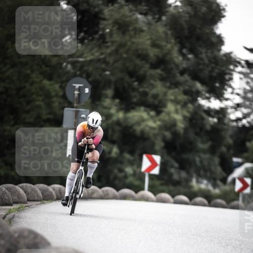 21.06.2026 - 29. Vierlanden-Triathlon H.Heesch http://msf.ph/oto/9897063 21.06.2026 09:59:37 Radfahren 34, 42, 155, 173, 223, 255 meine-sportfotos.de