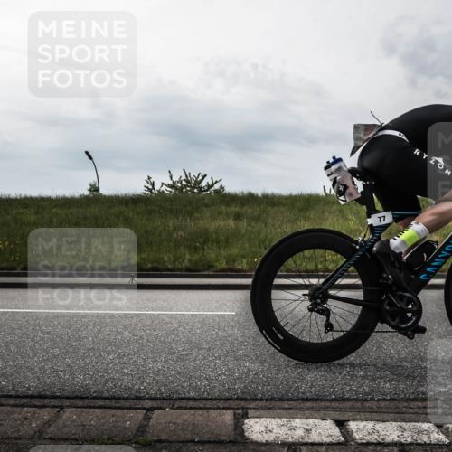 21.06.2026 - 29. Vierlanden-Triathlon H.Heesch http://msf.ph/oto/9897114 21.06.2026 09:19:41 Radfahren 4, 77, 219 meine-sportfotos.de