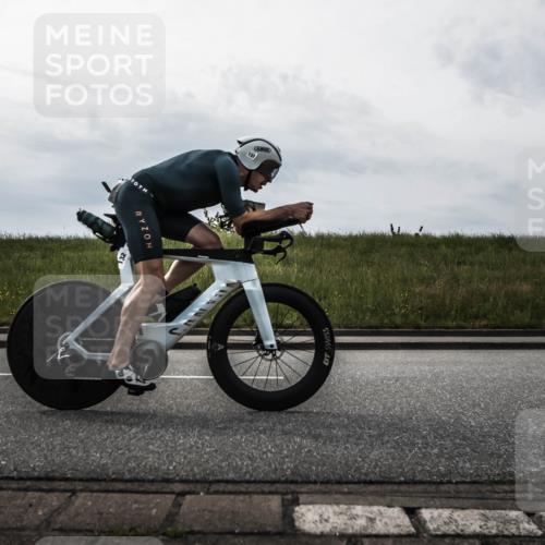 21.06.2026 - 29. Vierlanden-Triathlon H.Heesch http://msf.ph/oto/9897139 21.06.2026 09:20:24 Radfahren 129, 132 meine-sportfotos.de