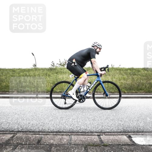 21.06.2026 - 29. Vierlanden-Triathlon H.Heesch http://msf.ph/oto/9897144 21.06.2026 10:18:38 Radfahren 121, 442, 446 meine-sportfotos.de