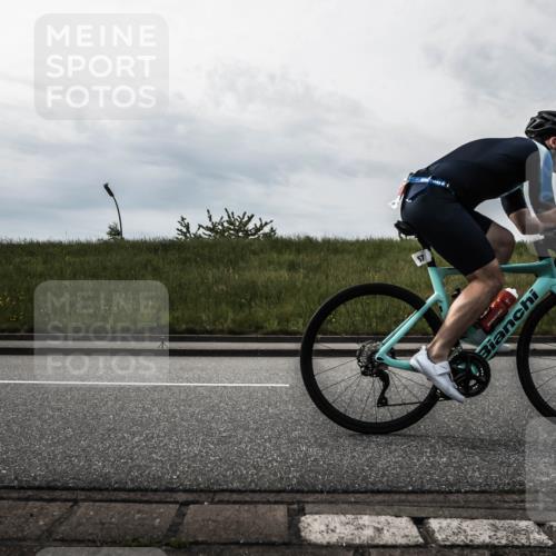 21.06.2026 - 29. Vierlanden-Triathlon H.Heesch http://msf.ph/oto/9897150 21.06.2026 09:20:57 Radfahren 21, 38, 57, 67, 82, 142 meine-sportfotos.de
