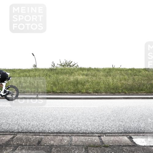 21.06.2026 - 29. Vierlanden-Triathlon H.Heesch http://msf.ph/oto/9897151 21.06.2026 10:18:52 Radfahren 81, 148, 290 meine-sportfotos.de