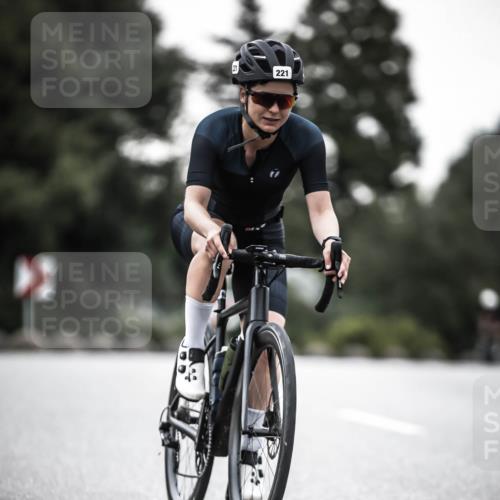 21.06.2026 - 29. Vierlanden-Triathlon H.Heesch http://msf.ph/oto/9897193 21.06.2026 09:59:53 Radfahren 84, 131, 169, 221 meine-sportfotos.de