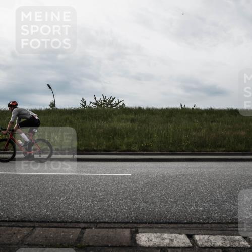 21.06.2026 - 29. Vierlanden-Triathlon H.Heesch http://msf.ph/oto/9897234 21.06.2026 09:22:41 Radfahren 34, 35, 104, 173, 271 meine-sportfotos.de