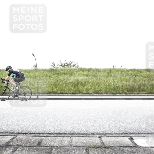 21.06.2026 - 29. Vierlanden-Triathlon H.Heesch http://msf.ph/oto/9897249 21.06.2026 10:23:36 Radfahren 13, 57, 132, 183 meine-sportfotos.de