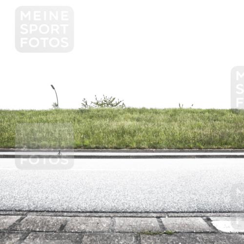 21.06.2026 - 29. Vierlanden-Triathlon H.Heesch http://msf.ph/oto/9897266 21.06.2026 10:23:48 Radfahren 12, 13, 62, 202, 239, 288, 375, 402, 621 meine-sportfotos.de