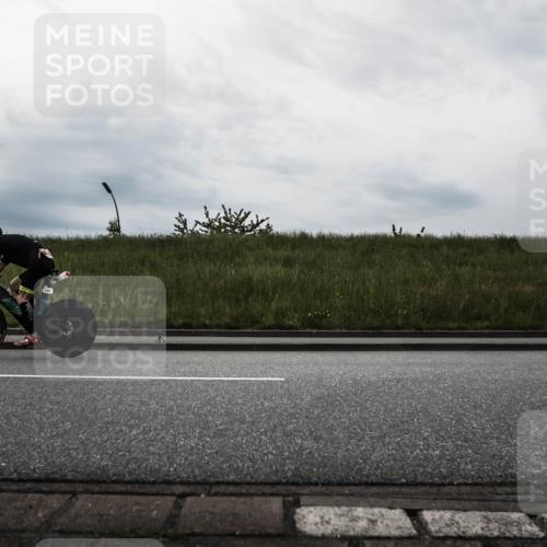 21.06.2026 - 29. Vierlanden-Triathlon H.Heesch http://msf.ph/oto/9897272 21.06.2026 09:23:19 Radfahren 165, 265 meine-sportfotos.de