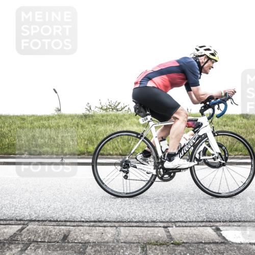 21.06.2026 - 29. Vierlanden-Triathlon H.Heesch http://msf.ph/oto/9897277 21.06.2026 10:23:51 Radfahren 12, 62, 202, 239, 288, 402, 584, 621 meine-sportfotos.de