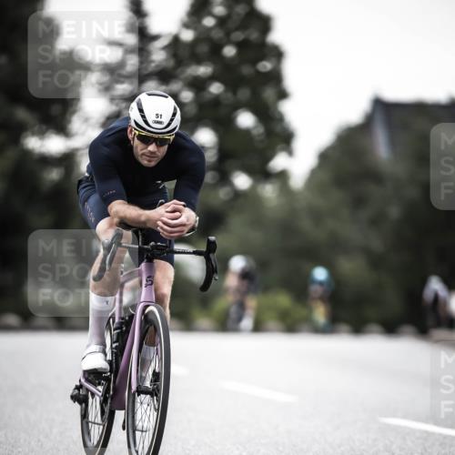 21.06.2026 - 29. Vierlanden-Triathlon H.Heesch http://msf.ph/oto/9897291 21.06.2026 10:02:03 Radfahren 51, 55, 78, 248, 265, 301 meine-sportfotos.de