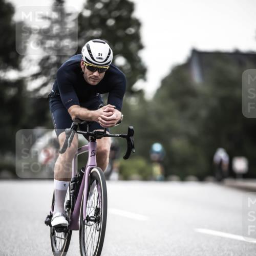 21.06.2026 - 29. Vierlanden-Triathlon H.Heesch http://msf.ph/oto/9897299 21.06.2026 10:02:03 Radfahren 51, 55, 78, 248, 265, 301 meine-sportfotos.de