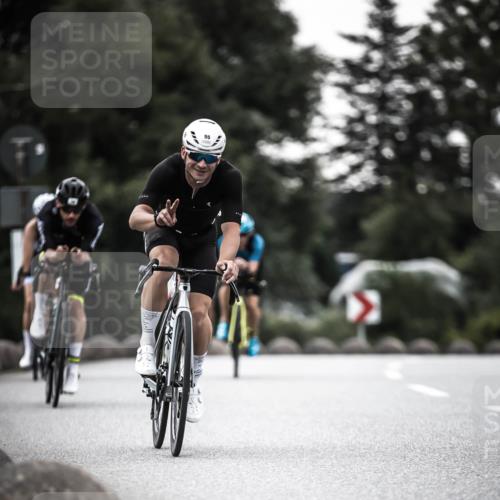 21.06.2026 - 29. Vierlanden-Triathlon H.Heesch http://msf.ph/oto/9897329 21.06.2026 10:02:08 Radfahren 55, 78, 265, 280, 301 meine-sportfotos.de