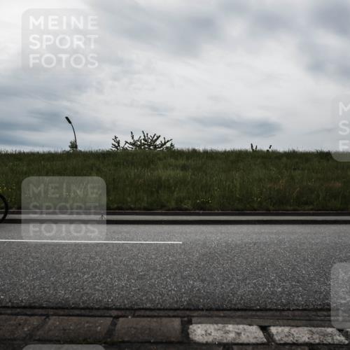21.06.2026 - 29. Vierlanden-Triathlon H.Heesch http://msf.ph/oto/9897346 21.06.2026 09:24:57 Radfahren 39, 44, 61, 199 meine-sportfotos.de