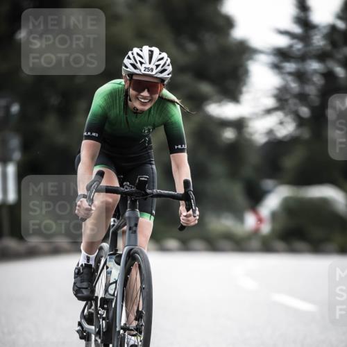 21.06.2026 - 29. Vierlanden-Triathlon H.Heesch http://msf.ph/oto/9897353 21.06.2026 09:27:44 Radfahren 135, 243, 259 meine-sportfotos.de