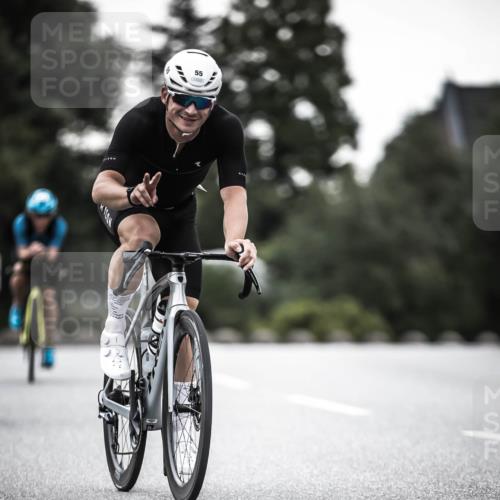 21.06.2026 - 29. Vierlanden-Triathlon H.Heesch http://msf.ph/oto/9897361 21.06.2026 10:02:09 Radfahren 55, 78, 265, 280, 301 meine-sportfotos.de