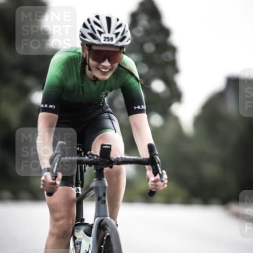 21.06.2026 - 29. Vierlanden-Triathlon H.Heesch http://msf.ph/oto/9897362 21.06.2026 09:27:44 Radfahren 135, 243, 259 meine-sportfotos.de