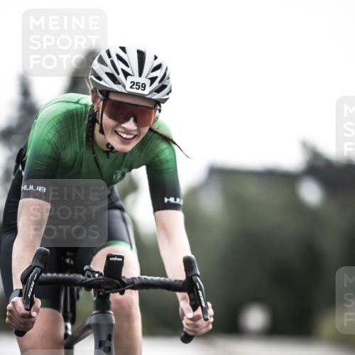21.06.2026 - 29. Vierlanden-Triathlon H.Heesch http://msf.ph/oto/9897377 21.06.2026 09:27:44 Radfahren 135, 243, 259 meine-sportfotos.de