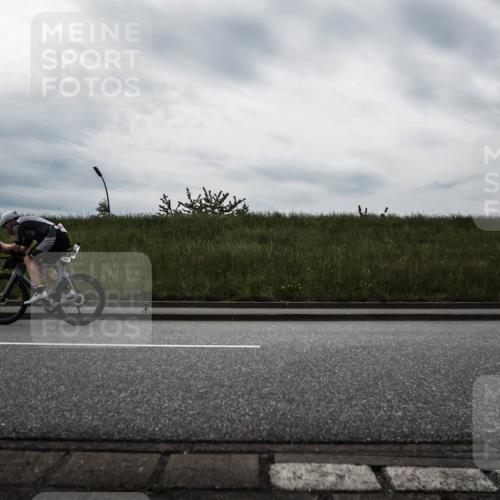 21.06.2026 - 29. Vierlanden-Triathlon H.Heesch http://msf.ph/oto/9897386 21.06.2026 09:25:46 Radfahren 153 meine-sportfotos.de