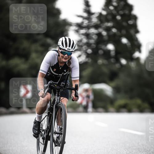 21.06.2026 - 29. Vierlanden-Triathlon H.Heesch http://msf.ph/oto/9897416 21.06.2026 10:02:12 Radfahren 55, 78, 265, 273, 280, 301 meine-sportfotos.de