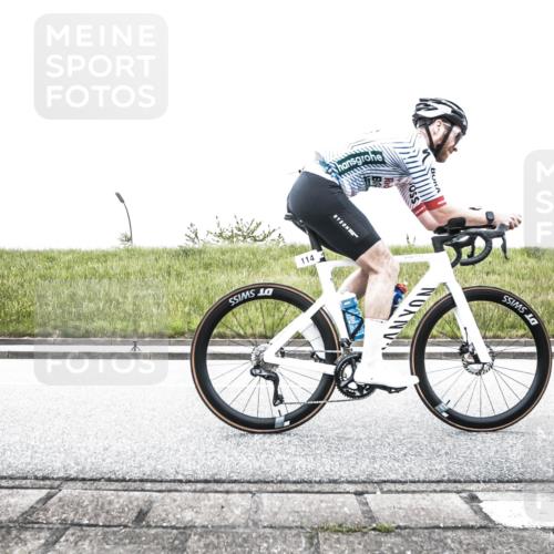 21.06.2026 - 29. Vierlanden-Triathlon H.Heesch http://msf.ph/oto/9897475 21.06.2026 10:25:54 Radfahren 114, 380, 382 meine-sportfotos.de