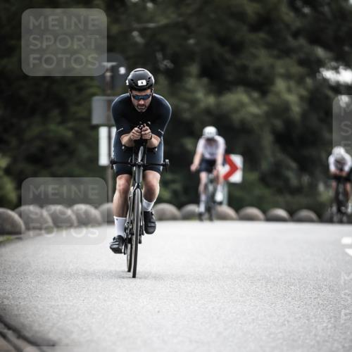 21.06.2026 - 29. Vierlanden-Triathlon H.Heesch http://msf.ph/oto/9897478 21.06.2026 09:28:17 Radfahren 4, 151, 154, 277 meine-sportfotos.de