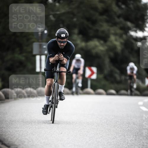 21.06.2026 - 29. Vierlanden-Triathlon H.Heesch http://msf.ph/oto/9897482 21.06.2026 09:28:17 Radfahren 4, 151, 154, 277 meine-sportfotos.de