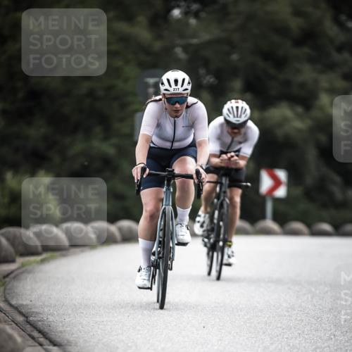 21.06.2026 - 29. Vierlanden-Triathlon H.Heesch http://msf.ph/oto/9897503 21.06.2026 09:28:20 Radfahren 4, 151, 154, 277 meine-sportfotos.de
