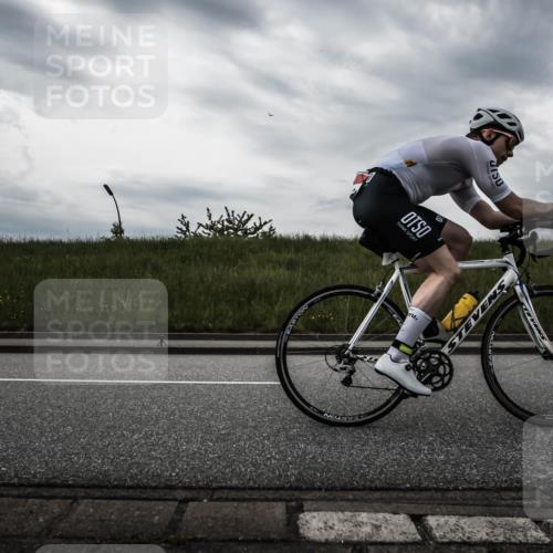 21.06.2026 - 29. Vierlanden-Triathlon H.Heesch http://msf.ph/oto/9897505 21.06.2026 09:29:59 Radfahren 7, 38, 59, 67, 82, 88, 100, 109, 163, 276 meine-sportfotos.de