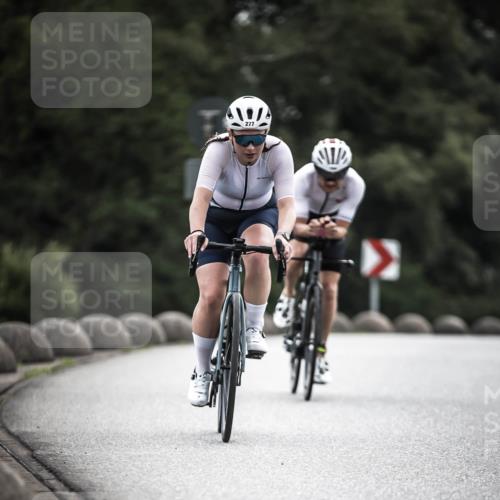 21.06.2026 - 29. Vierlanden-Triathlon H.Heesch http://msf.ph/oto/9897507 21.06.2026 09:28:20 Radfahren 4, 151, 154, 277 meine-sportfotos.de