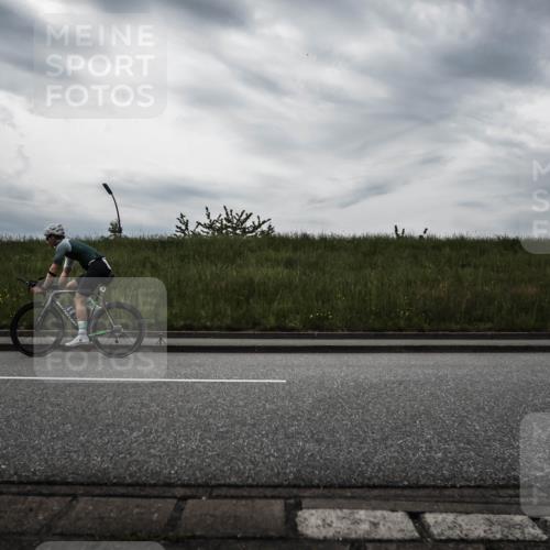 21.06.2026 - 29. Vierlanden-Triathlon H.Heesch http://msf.ph/oto/9897517 21.06.2026 09:30:10 Radfahren 59, 119, 163, 174, 232, 276 meine-sportfotos.de