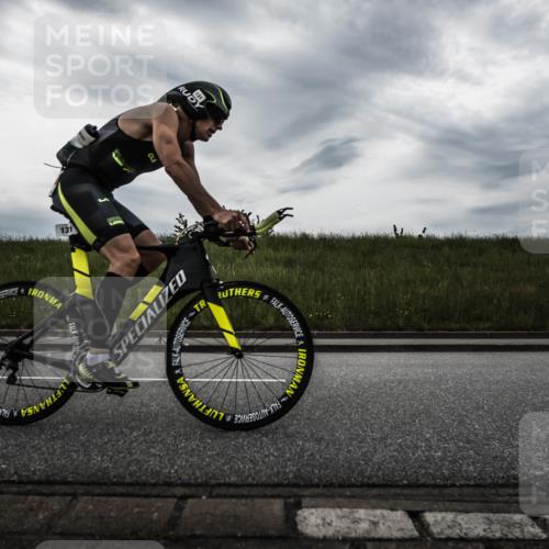 21.06.2026 - 29. Vierlanden-Triathlon H.Heesch http://msf.ph/oto/9897541 21.06.2026 09:32:10 Radfahren 48, 126, 131, 175, 205, 220, 275 meine-sportfotos.de