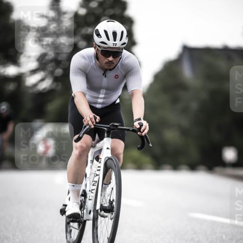 21.06.2026 - 29. Vierlanden-Triathlon H.Heesch http://msf.ph/oto/9897557 21.06.2026 10:02:21 Radfahren 72, 118, 119, 141, 186, 273, 339 meine-sportfotos.de