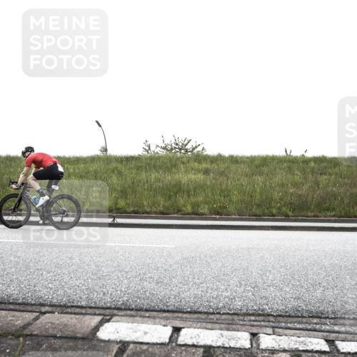 21.06.2026 - 29. Vierlanden-Triathlon H.Heesch http://msf.ph/oto/9897585 21.06.2026 09:34:28 Radfahren 121 meine-sportfotos.de
