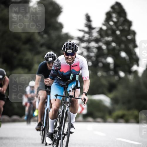 21.06.2026 - 29. Vierlanden-Triathlon H.Heesch http://msf.ph/oto/9897599 21.06.2026 10:02:24 Radfahren 4, 72, 118, 119, 141, 186, 339 meine-sportfotos.de