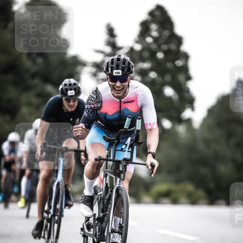 21.06.2026 - 29. Vierlanden-Triathlon H.Heesch http://msf.ph/oto/9897607 21.06.2026 10:02:24 Radfahren 4, 72, 118, 119, 141, 186, 339 meine-sportfotos.de
