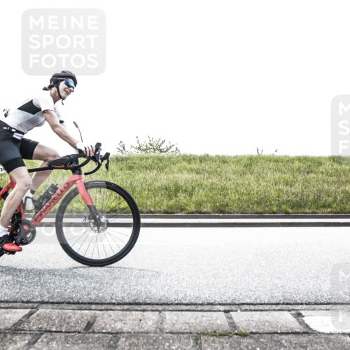 21.06.2026 - 29. Vierlanden-Triathlon H.Heesch http://msf.ph/oto/9897624 21.06.2026 10:54:26 Radfahren 8, 14, 21, 133, 248 meine-sportfotos.de
