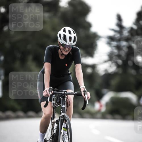 21.06.2026 - 29. Vierlanden-Triathlon H.Heesch http://msf.ph/oto/9897633 21.06.2026 09:29:23 Radfahren 141, 156, 236 meine-sportfotos.de