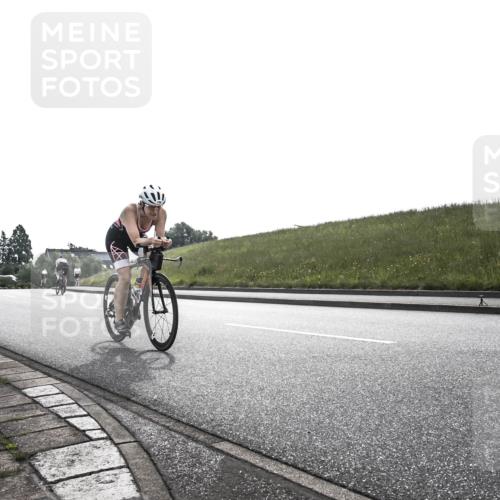 21.06.2026 - 29. Vierlanden-Triathlon H.Heesch http://msf.ph/oto/9897638 21.06.2026 09:20:00 Radfahren 32, 267, 298 meine-sportfotos.de