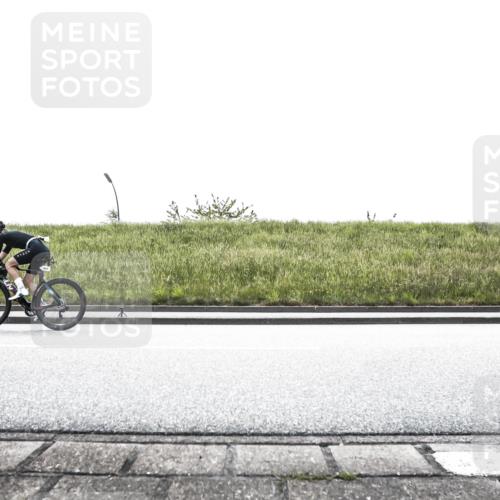 21.06.2026 - 29. Vierlanden-Triathlon H.Heesch http://msf.ph/oto/9897658 21.06.2026 10:55:07 Radfahren 79, 98, 268, 283, 603 meine-sportfotos.de