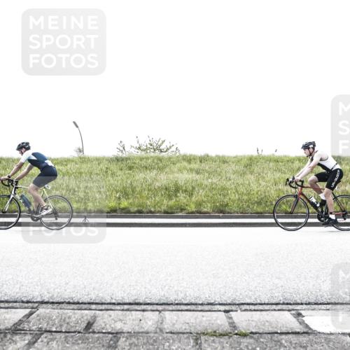 21.06.2026 - 29. Vierlanden-Triathlon H.Heesch http://msf.ph/oto/9897678 21.06.2026 10:55:46 Radfahren 353, 386, 587 meine-sportfotos.de
