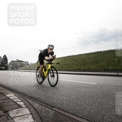 21.06.2026 - 29. Vierlanden-Triathlon H.Heesch http://msf.ph/oto/9897691 21.06.2026 09:21:25 Radfahren 136, 141, 207, 239, 272 meine-sportfotos.de