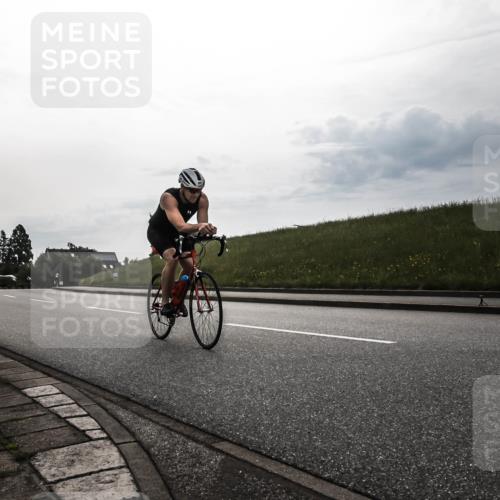 21.06.2026 - 29. Vierlanden-Triathlon H.Heesch http://msf.ph/oto/9897694 21.06.2026 09:21:27 Radfahren 136, 141, 207, 239, 272 meine-sportfotos.de