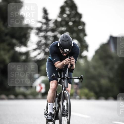21.06.2026 - 29. Vierlanden-Triathlon H.Heesch http://msf.ph/oto/9897708 21.06.2026 10:02:32 Radfahren 4, 27, 99 meine-sportfotos.de